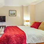 Holiday home Smugglers Rock House *
